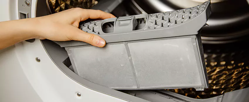 Signs Of A Clogged Dryer Lint Trap in Tooele, Utah